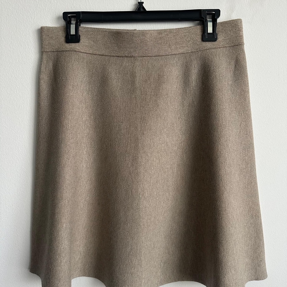 New Saks Fifth Avenue Beige A-Line Skirt Large